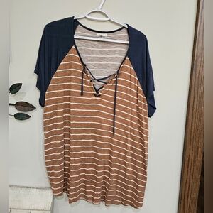 Maurices top size 2x